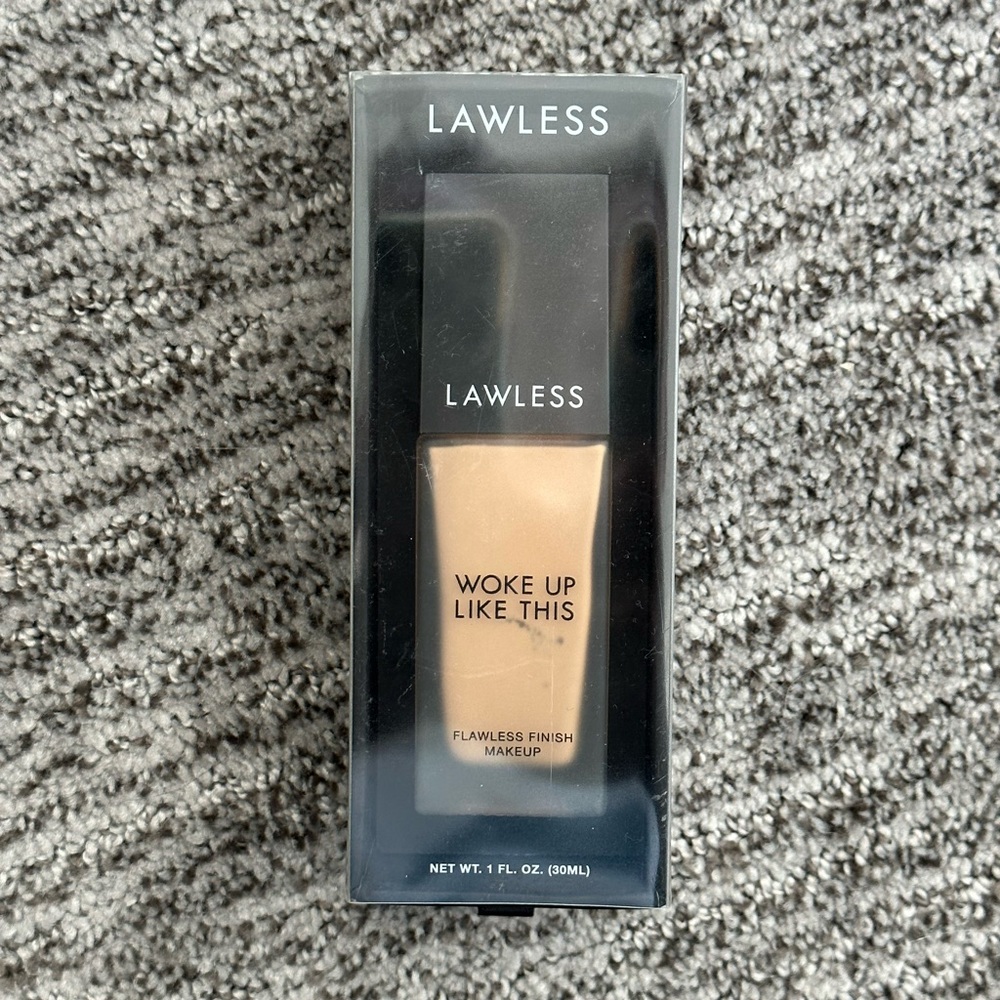 NEW - LAWLESS Woke Up Like This flawless finish clean foundation in Sonoran